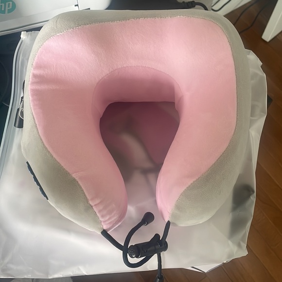 NWOT Trakk Wireless Massage Pillow - Picture 4 of 4
